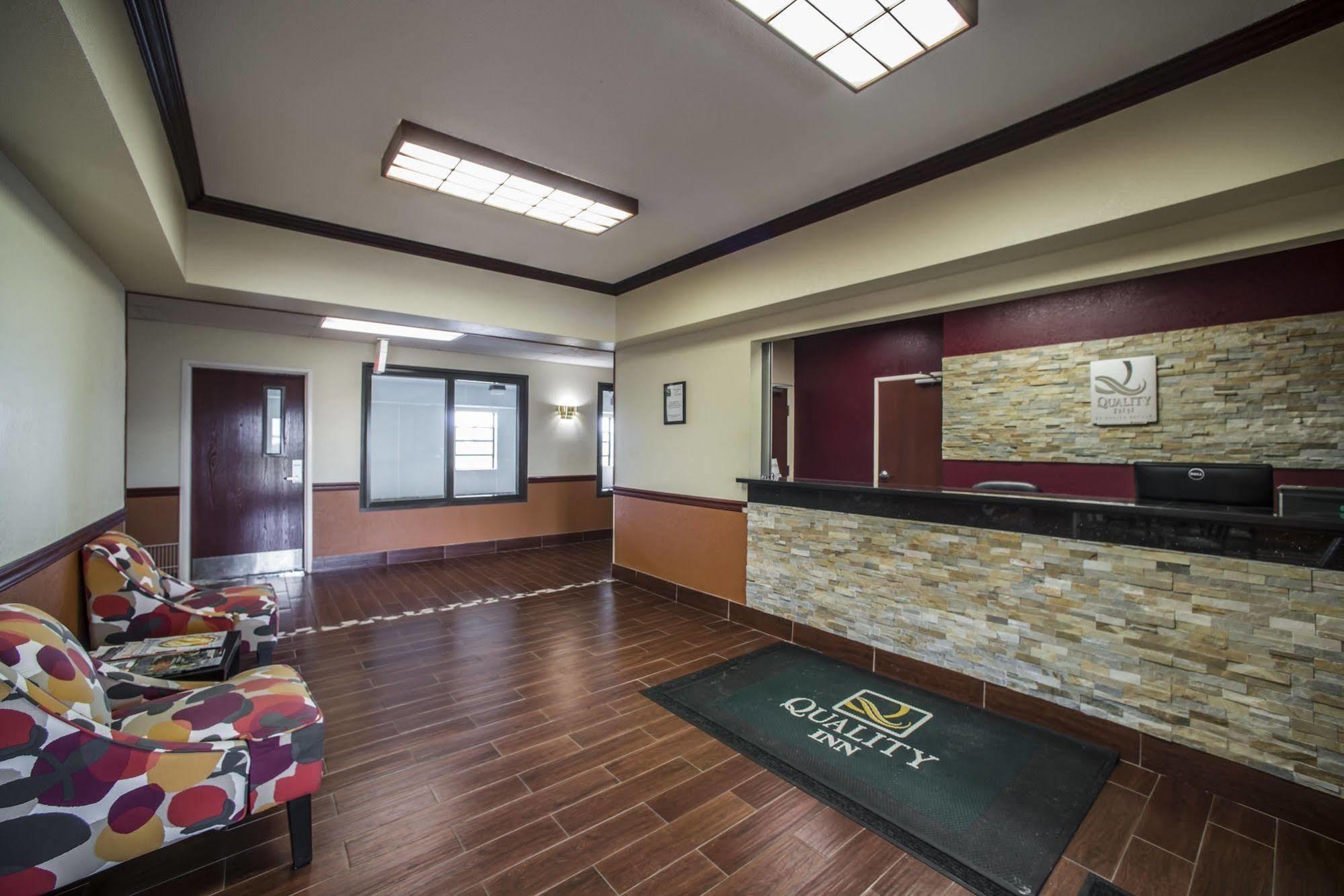 Quality Inn Harrisburg Luaran gambar