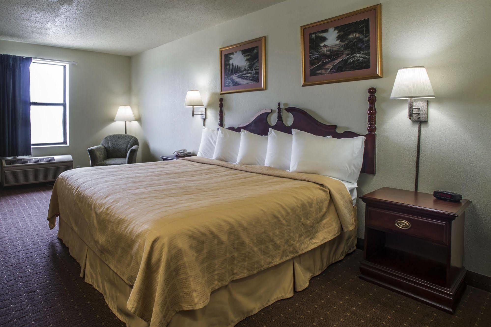 Quality Inn Harrisburg Luaran gambar