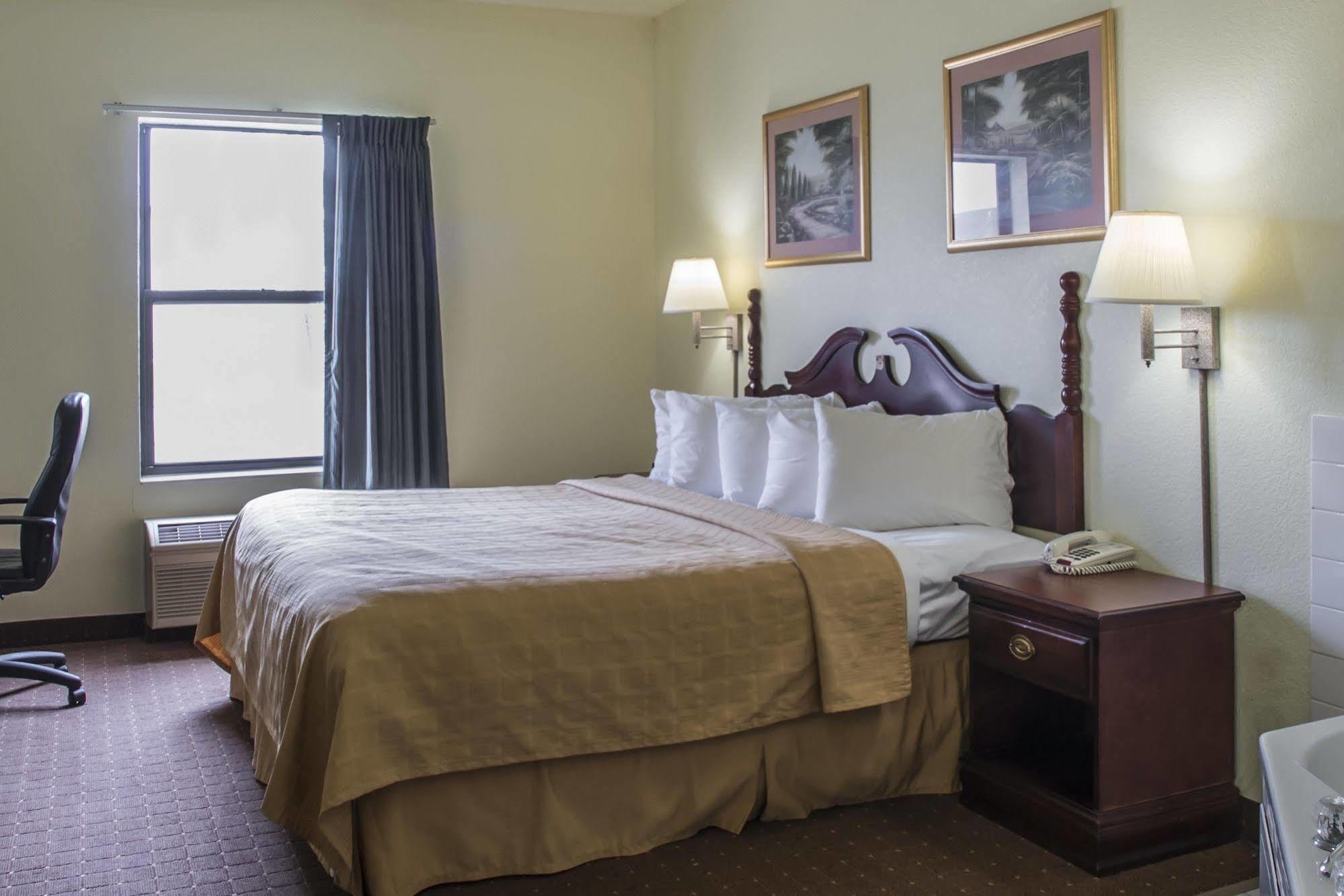 Quality Inn Harrisburg Luaran gambar