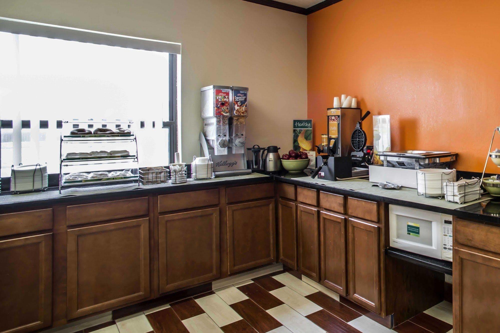 Quality Inn Harrisburg Luaran gambar